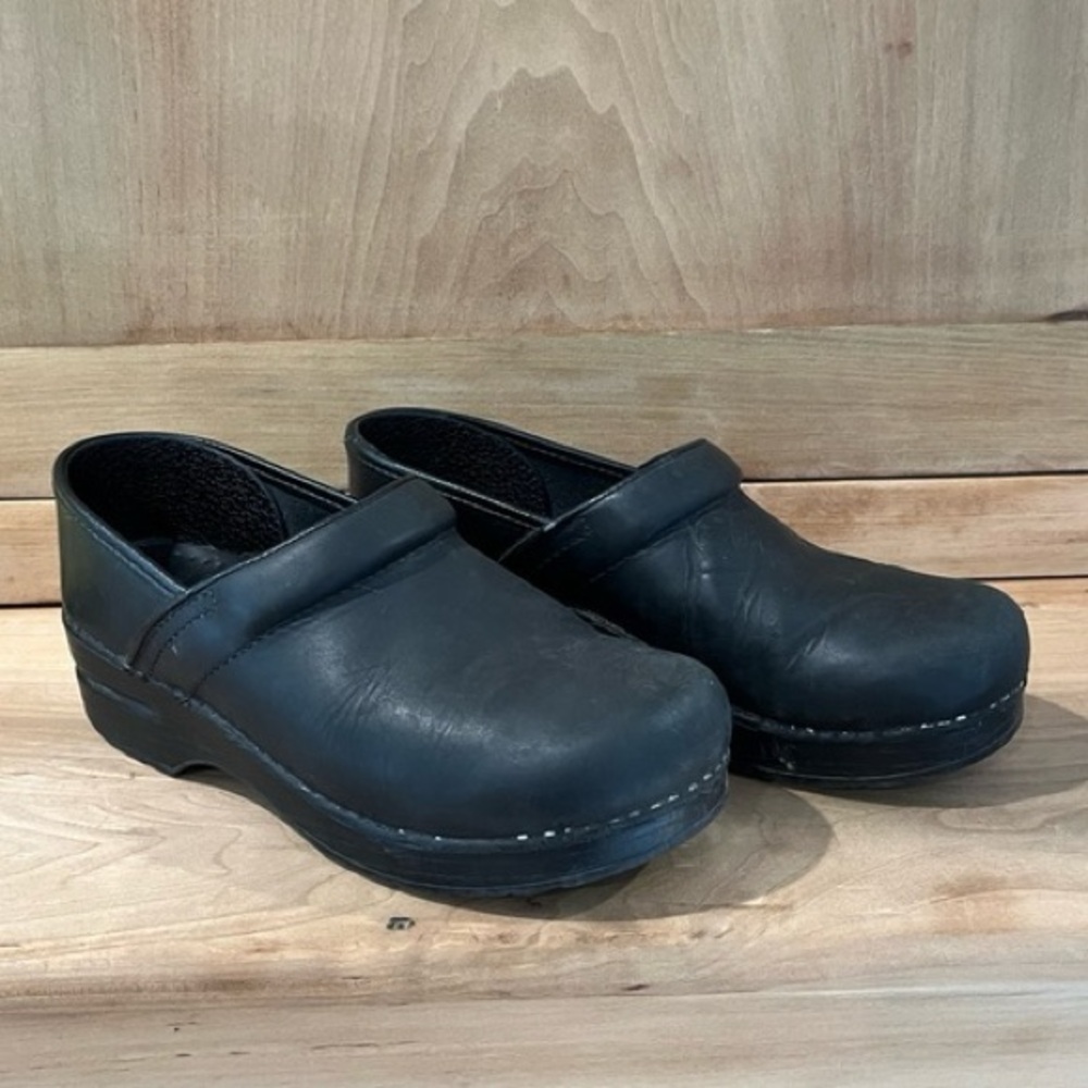 Dansko Men’s Classic Professional Oiled Leather Black Slip-On Clog Shoes 44